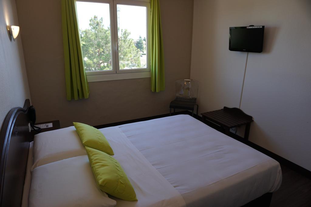 Le Neoulous Hotel Le Boulou Buitenkant foto