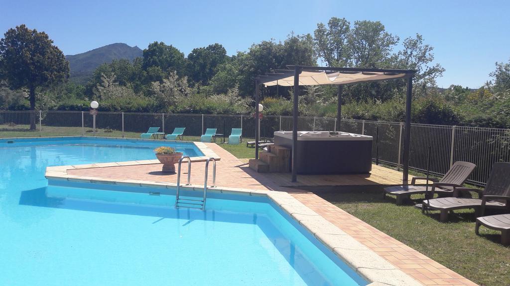 Le Neoulous Hotel Le Boulou Buitenkant foto