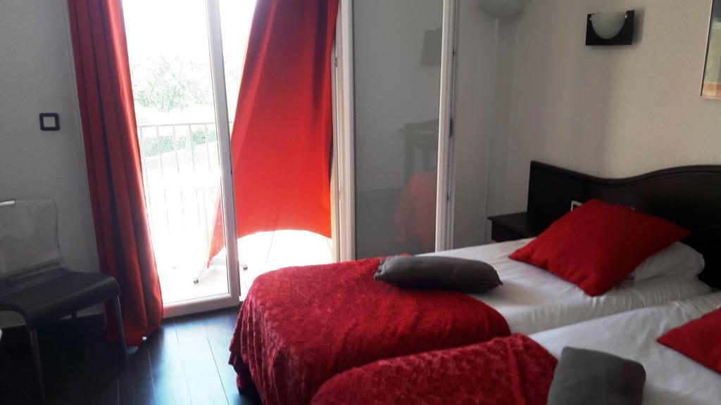 Le Neoulous Hotel Le Boulou Buitenkant foto