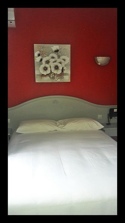 Le Neoulous Hotel Le Boulou Buitenkant foto